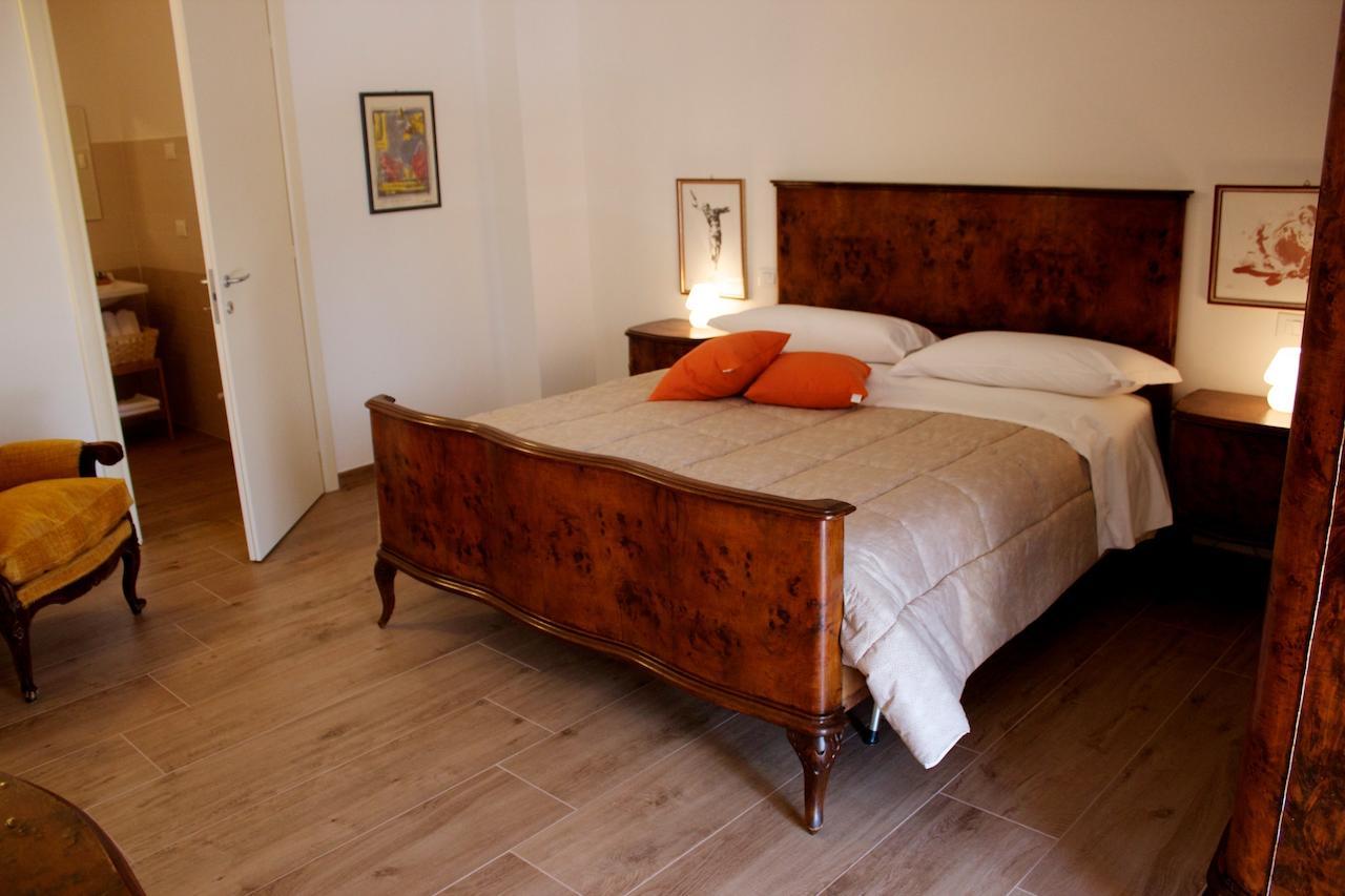 Paneolio B&B Poggio Picenze Exteriör bild